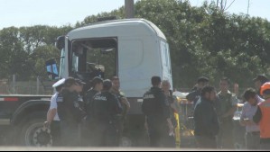 Conductor de camión es abatido en San Antonio: Comenzó a chocar vehículos y puso en riesgo la integridad de los presentes