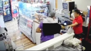 'Me dice 'dame toda la plata o te mato'': El crudo relato de víctima de ladrón de almacenes en barrio de Lampa