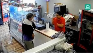 'Me dijo 'dame toda la plata o te mato'': El relato de mujeres comerciantes víctimas de robos en Santiago