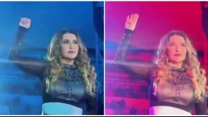 Cantante mexicana hizo señal de auxilio por violencia intrafamiliar en medio de su propio concierto