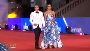 Optaron por colores claros: Revive el paso de Karol Lucero y Francisca Virgilio por la alfombra roja de la Gala de Viña 2025