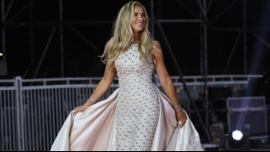 Un vestido con detalles de pedrería: Así fue la alfombra roja de Angélica Castro en la Gala de Viña 2025