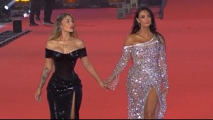 Pamela Díaz y Trini Neira desfilaron por primera vez juntas en la Gala del Festival de Viña