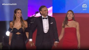 Tierno momento en la Gala de Viña: Rodrigo Sepúlveda desfiló por la alfombra roja con sus dos hijas, Renata y Javiera