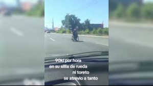 'Ni Toretto se atrevió a tanto': Graban a hombre en silla de ruedas transitando a 90 km/h en autopista de San Fernando