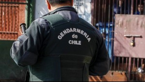 Gendarmería frustra fuga de tres reos en cárcel de Punta Arenas: Escalaron una reja y uno terminó herido