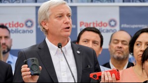 'Con delincuentes no se dialoga, se actúa': Kast propone ampliar uso de armas tipo Taser a guardias