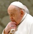 El Papa Francisco, hospitalizado desde hace tres semanas por una doble neumonía, pasó una noche tranquila y se despertó poco después de las 08:00 horas, indicó este viernes el Vaticano en un comunicado. Más en la nota.