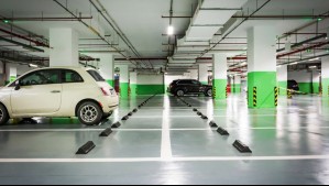 Proyecto busca ponerle fin al cobro de estacionamientos en los recintos de salud: 'No queremos que pase a ser una carga adicional'