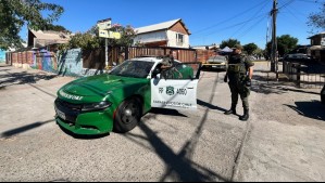 Víctima tenía múltiples heridas de arma blanca: Detienen a dos personas por homicidio en La Pintana