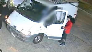 Video muestra violenta encerrona a hombre de 80 años en Quinta Normal: Víctima fue golpeada y herida a bala