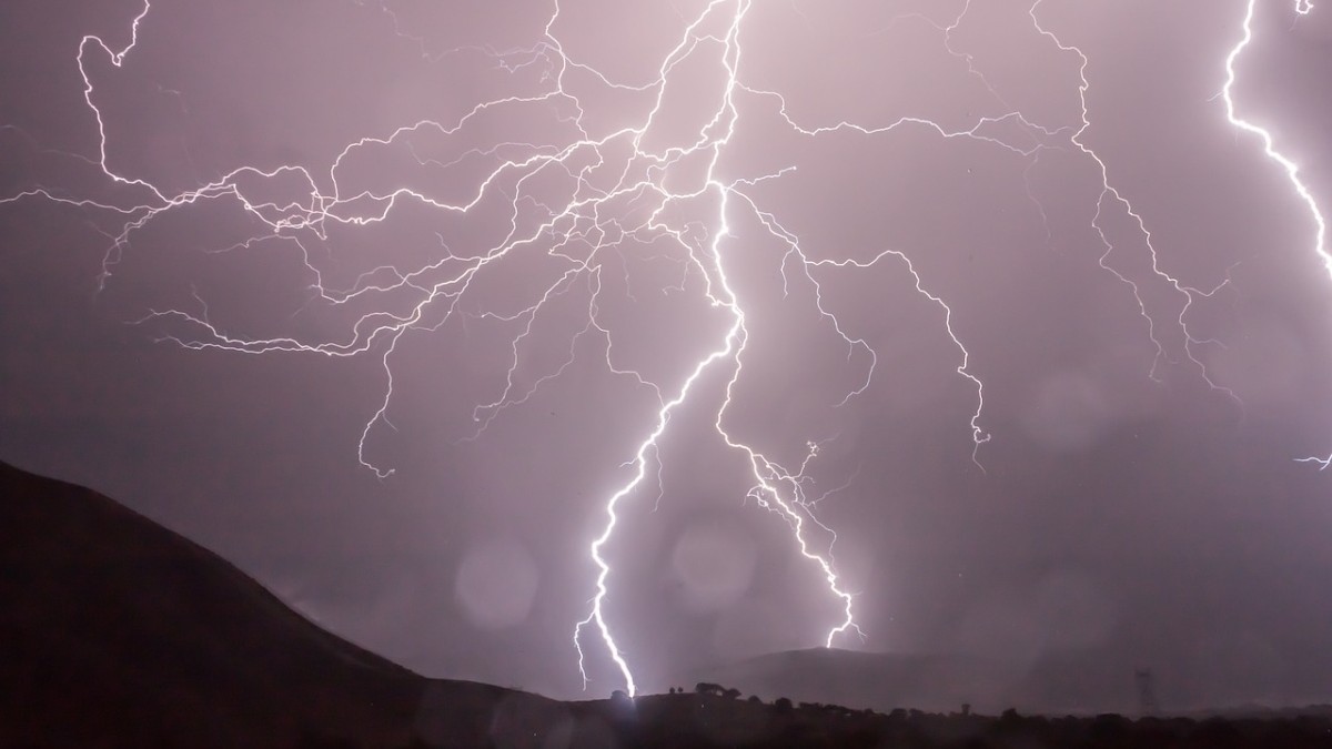 Chubascos y tormentas eléctricas llegarían a Santiago: El pronóstico del tiempo para este sábado 15 de marzo