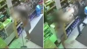 Pese a que le pusieron pistola en la cabeza: Video muestra cómo una mujer se defendió a escobazos de asalto en Los Ángeles