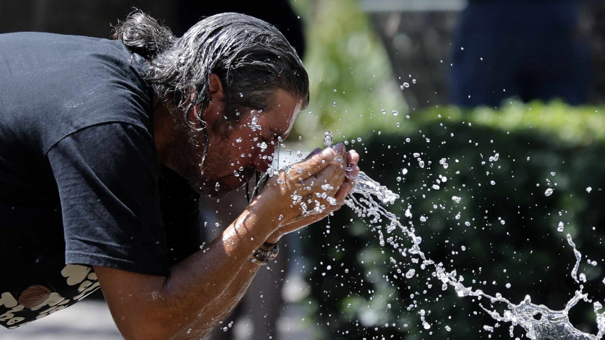 ¿Y el otoño?: Meteorología emite alerta por 'altas temperaturas extremas' para zonas de cuatro regiones de la zona central