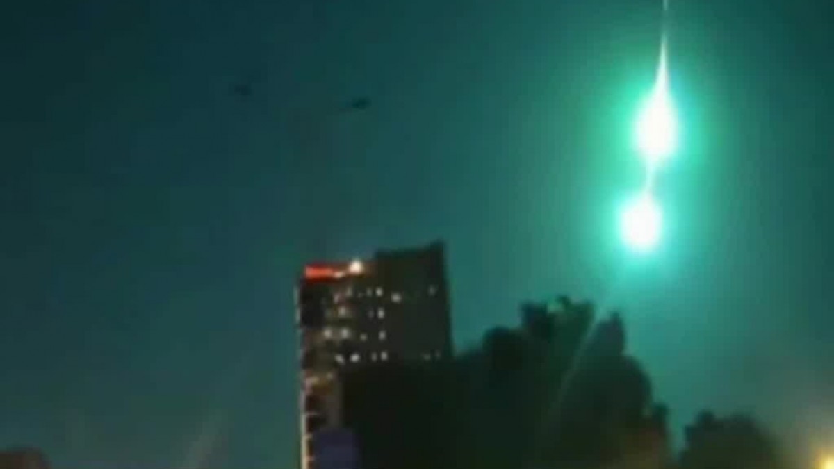 Brillante meteoro verde cae en Pakistán y sorprende a testigos