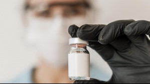 ISP ordena retiro de fármaco inyectable por presencia de 'cuerpo extraño oscuro' en su interior