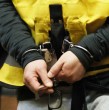 Este viernes, un tribunal francés condenó a cadena perpetua a Mounir Boutaa, un albañil franco-argelino de 48 años, por el asesinato de su esposa, a quien le disparó en ambas piernas antes de quemarla viva.