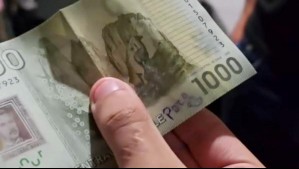 Su mamá lo mandó a comprar, encontró billete con el dibujo de un pato y se ganó $1 millón