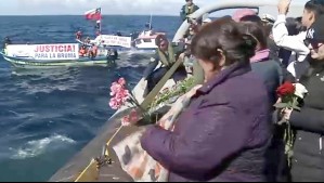 Lanzaron flores al mar: Con emotiva ceremonia despiden a pescadores desaparecidos tras naufragio de lancha 'Bruma'
