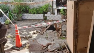 La fueron a buscar porque no llegaba al velorio de su marido y la encontraron muerta en un pozo del patio de su casa