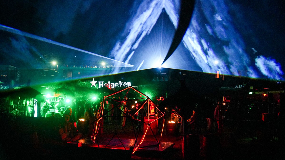 Heineken realizó nueva edición de 'Secret LiveSet' en Pichilemu: Evento contó con la participación del colectivo Delight Lab