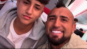 Fue elegido 'Rey' y lo ayudó en un desafío: El orgullo de Arturo Vidal por el rol de su hijo 'Monito' en las alianzas escolares