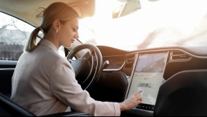 Nueva versión de modelo de Tesla llega a Chile: ¿Cuánto cuesta?