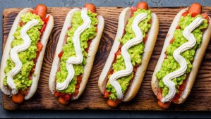 Día Internacional del Hot Dog: Las mejores ofertas en completos para este 24 de abril
