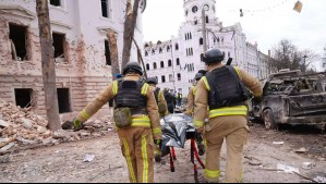 10 muertos y 63 heridos: Ucrania denuncia 'uno de los ataques más mortales' por misiles rusos