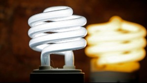 Por al menos 5 horas: Confirman cortes de luz en seis comunas de la Región Metropolitana para este lunes