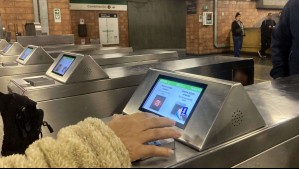 El nuevo método de pago que tendrá el Metro de Santiago