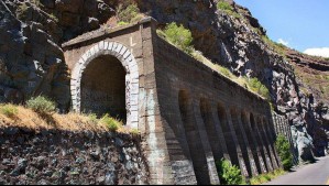 Mujer muere tras desprendimiento de rocas en sector de túnel El Tinoco en San José de Maipo