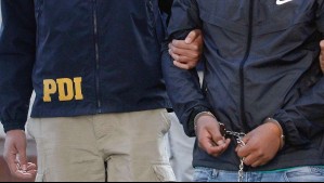 Hombre que venía desde Perú fue detenido por la PDI al ingresar a Chile: Estaba prófugo por delitos sexuales contra menores