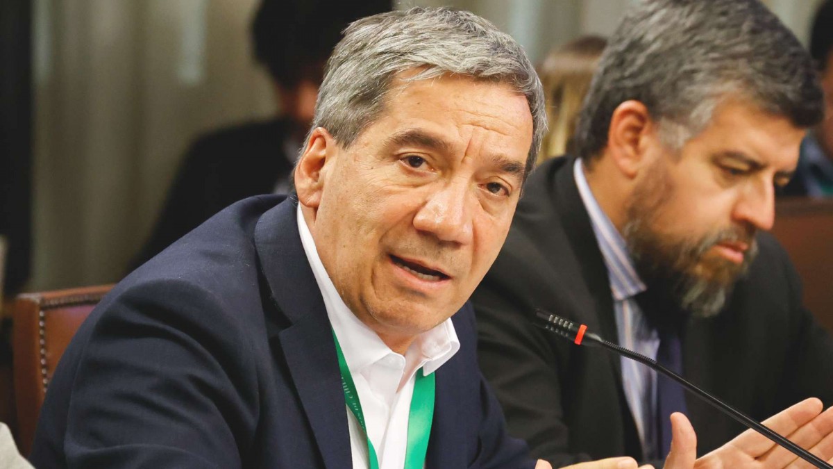Oposición acusa constitucionalmente a delegado Durán