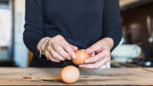 Una pizca de sal: Este es el método más efectivo para pelar un huevo duro fácilmente