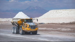 China afirma que empresas BYD y Tsingshan 'nunca han manifestado terminar sus inversiones en Chile'