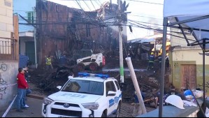 Encuentran segundo cuerpo entre escombros de incendio en Valparaíso: Otras dos personas aún están desaparecidas
