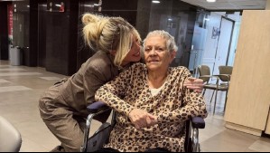 'Era siempre el primer saludo': Coté López recuerda a su abuela en el Día de la Madre