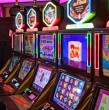 Conoce detalles de la muerte de una adulta mayor en un casino de Mar del Plata, Argentina, cuyo deceso indignó debido a que el resto de jugadores continuó apostando junto a su cadáver.