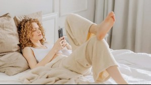 Seis beneficios de dormir con pijama de polar en invierno