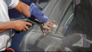 ¿Cuánto debes pagar si no grabaste la patente de tu auto en vidrios y espejos?: Ley ya entró en vigencia