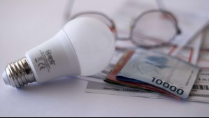 Suben las cuentas de la luz: Conoce de cuánto será el alza por comuna