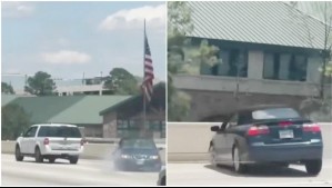 Video muestra que vehículo sedán causó caos en autopista de EEUU tras arriesgado remolque