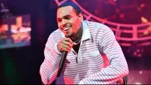 Chris Brown es detenido por agresión en discoteca: Víctima lo acusó de lanzarle una botella y golpearlo en el suelo