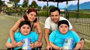 'Si no logramos algo, vamos a tener que elegir a uno': Padres de gemelos con Duchenne solo tienen dinero para tratar a un niño