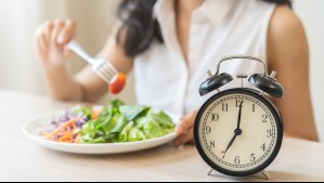 ¿Cuál es la mejor hora para almorzar? La ciencia revela el horario ideal para cuidar tu salud