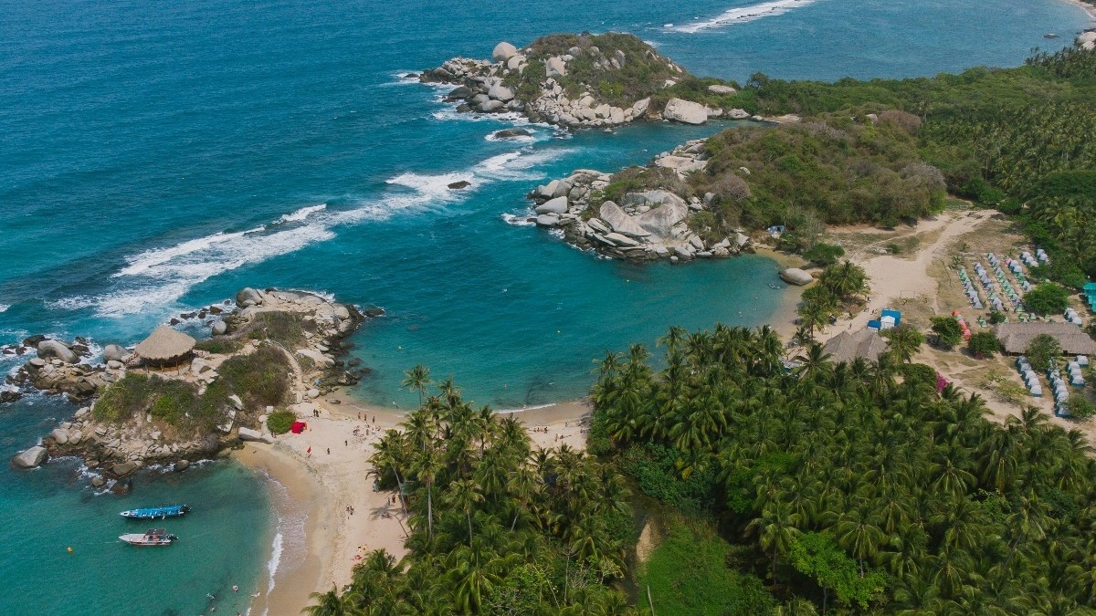 Santa Marta y Aruba: Descubre estos destinos caribeños que combinan biodiversidad y buceo de clase mundial