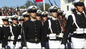 Armada estrena nuevo uniforme: Esta es la nueva tenida de la institución