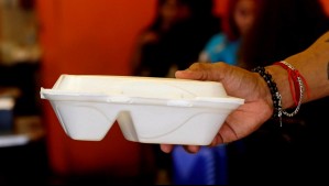 Advierten riesgos por uso de envases de plumavit: Liberan sustancia que podría causar cáncer