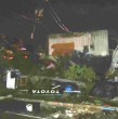 El tornado que devastó este domingo a Puerto Varas, región de Los Lagos, destruyó por completo diversas casas, cuyas estructuras fueron desplazadas por varios metros por la fuerza del viento.